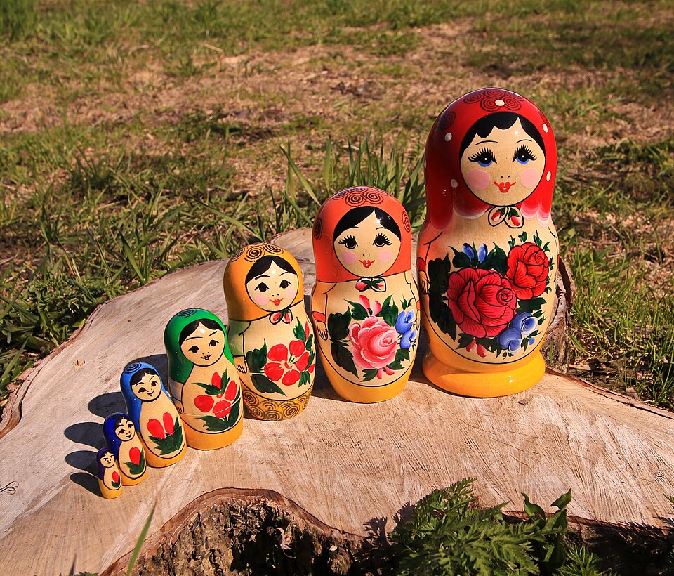 Russian nesting dolls, small to large